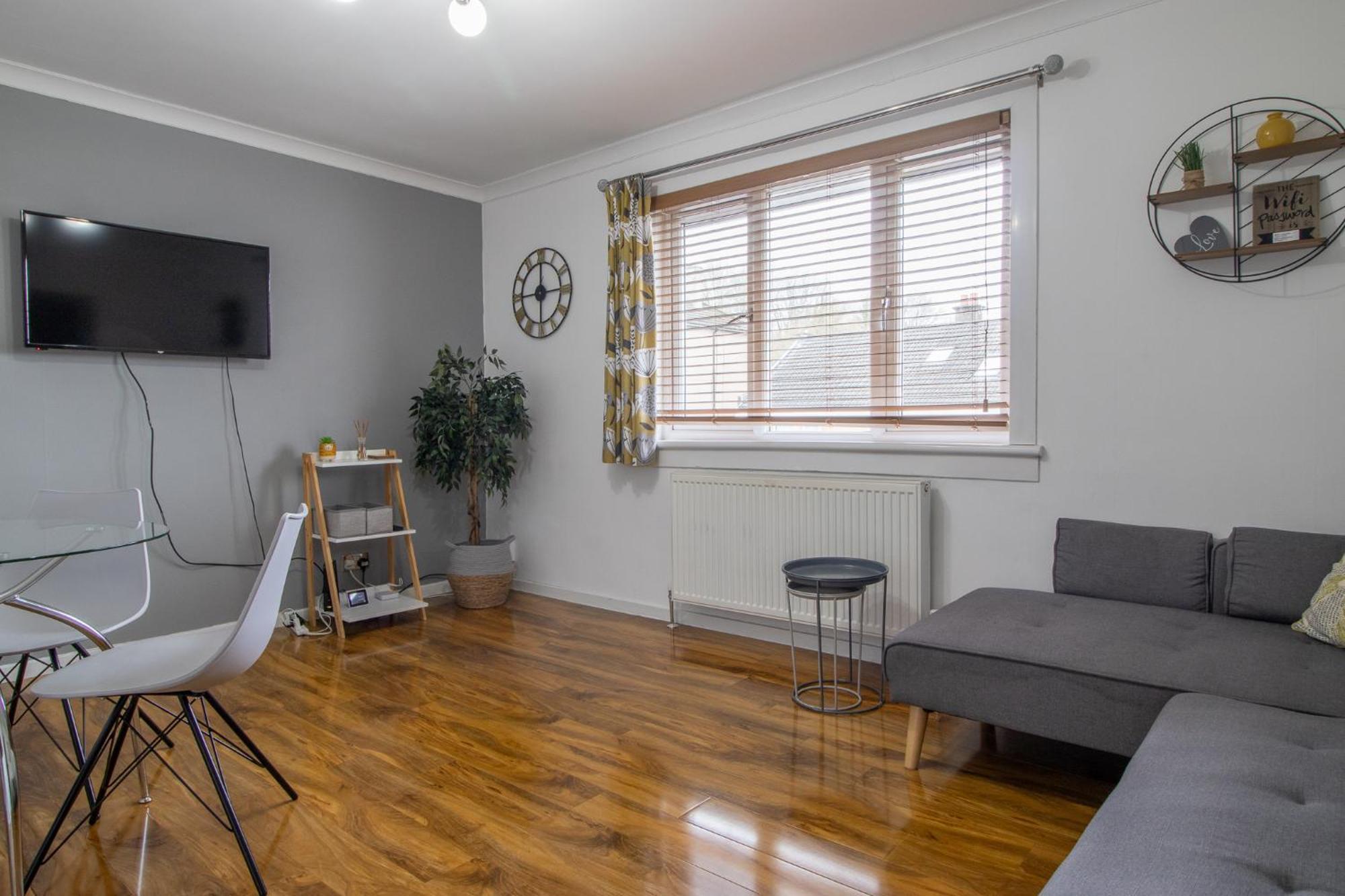 1 Bed Apartment Central Hamilton Free Wifi With Great Transport Links To Glasgow 외부 사진